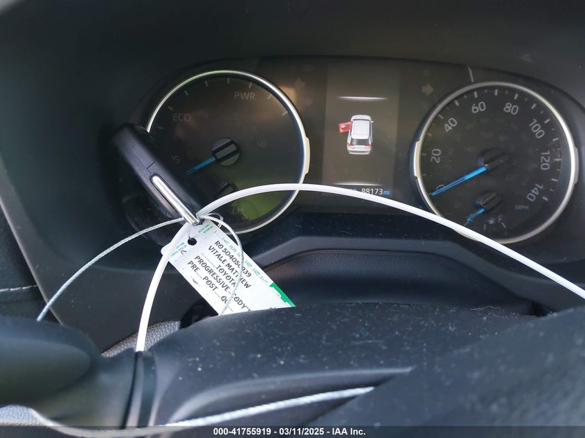 2021 TOYOTA RAV4 HYBRID LE - JTMLWRFV7MD115910