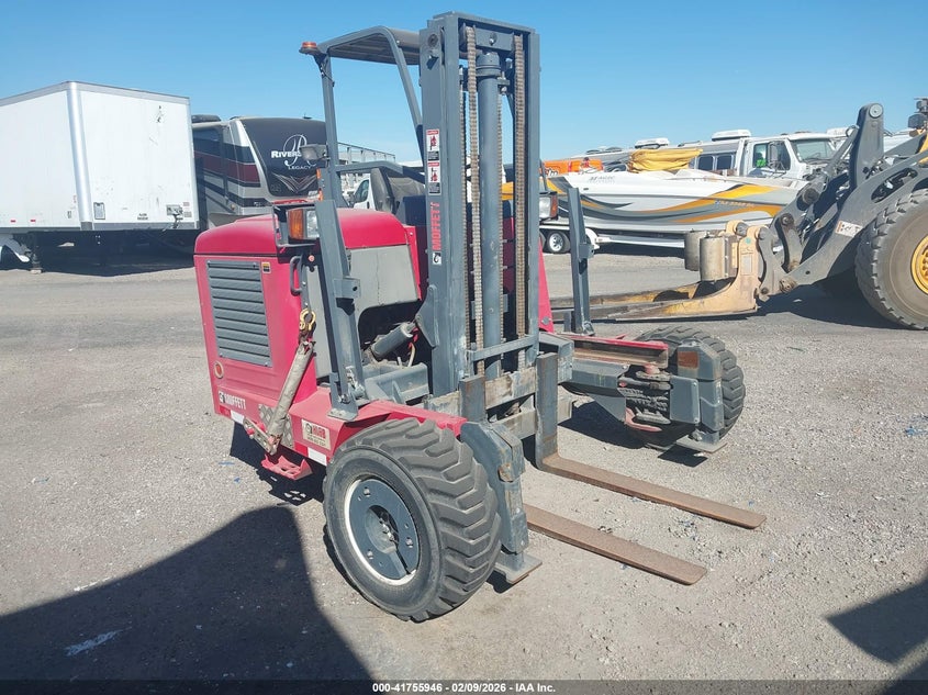 2015 Moffett 5000 Truck Mounted red null null 000000000X0360158 photo #1