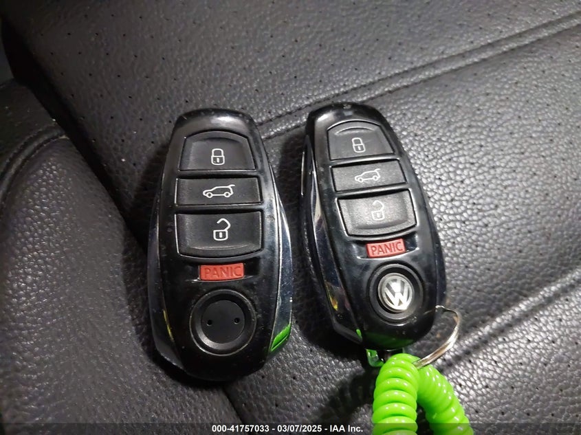 2014 VOLKSWAGEN TOUAREG 3.6L SPORT - WVGEF9BP6ED005007