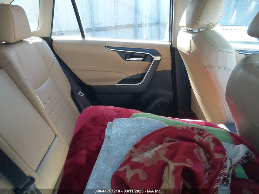 2020 TOYOTA RAV4 XLE PREMIUM - JTMC1RFV1LD049223