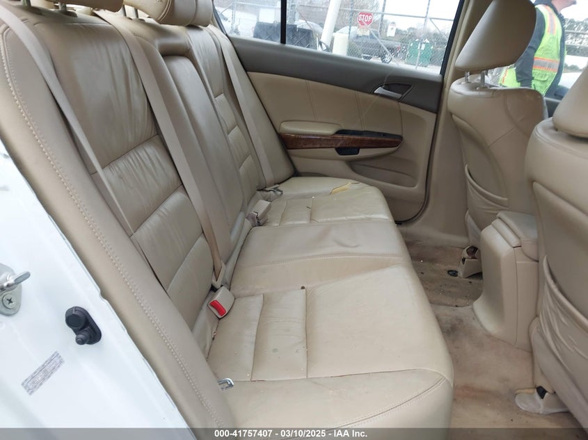 2008 HONDA ACCORD VIN: 1HGCP368X8A041461