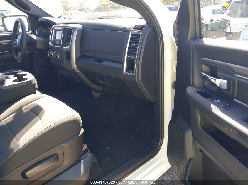 2024 RAM 1500 CLASSIC VIN: 1C6RR6LG6RS127563