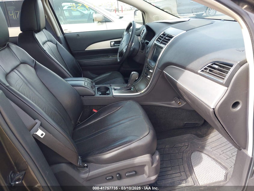 2011 LINCOLN MKX VIN: 2LMDJ8JK8BBJ06520