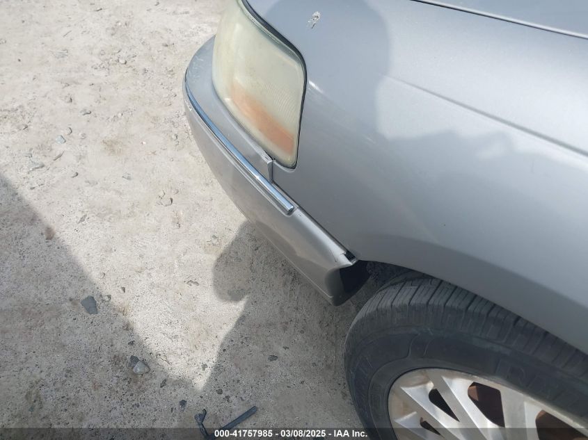 2007 Lincoln Town Car Signature VIN: 1LNHM81V27Y604530 Lot: 41757985