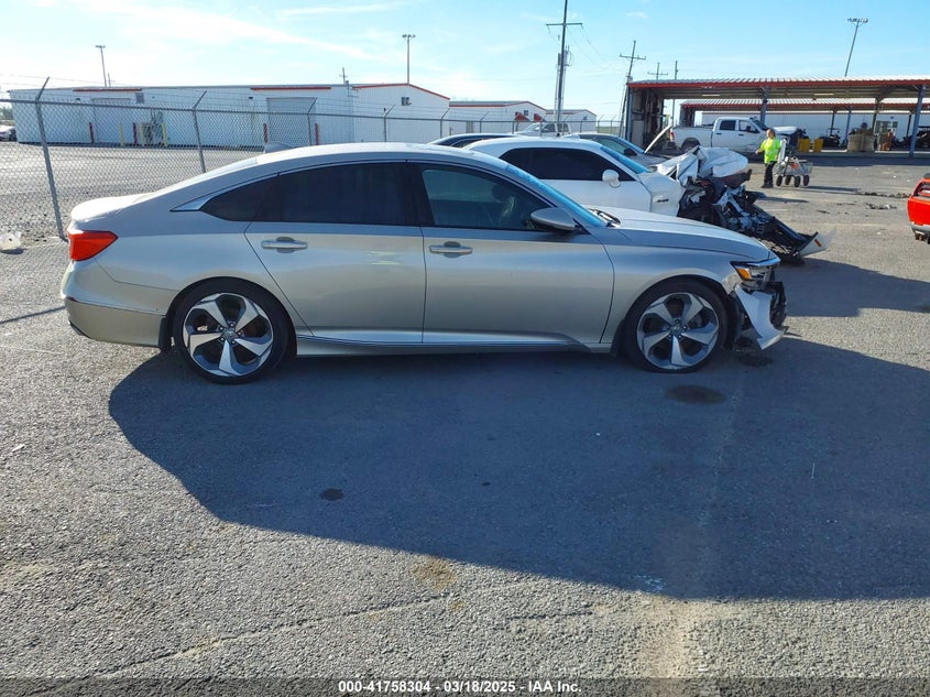 2018 HONDA ACCORD VIN: 1HGCV1F92JA003036