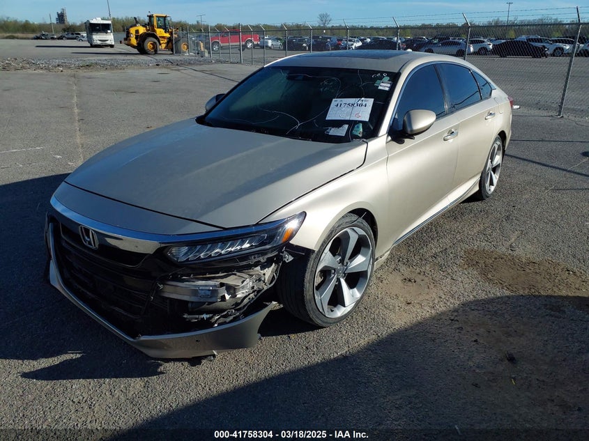 2018 HONDA ACCORD VIN: 1HGCV1F92JA003036