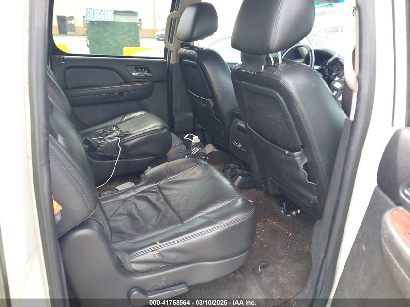 2012 CHEVROLET SUBURBAN 1500 VIN: 1GNSCKE08CR218960