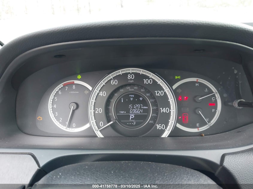2015 HONDA ACCORD VIN: 1HGCR3F87FA008764