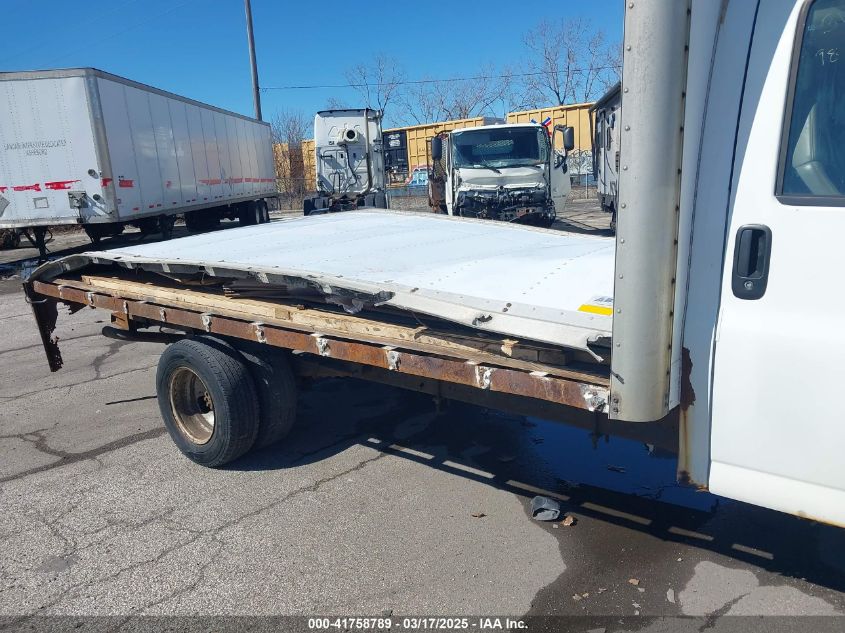 2003 Chevrolet Express Cutaway Base W/C7L/C7N VIN: 1GBJG31U831142585 Lot: 41758789