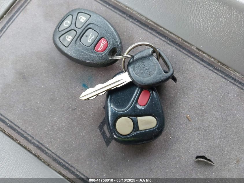 2000 Chevrolet Suburban 1500 Lt VIN: 3GNFK16T8YG220495 Lot: 41758910