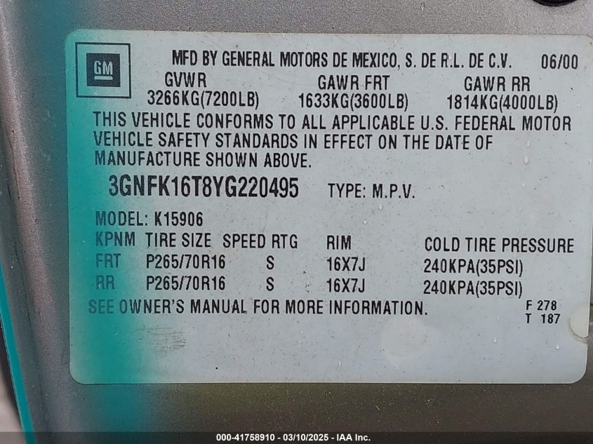 2000 Chevrolet Suburban 1500 Lt VIN: 3GNFK16T8YG220495 Lot: 41758910