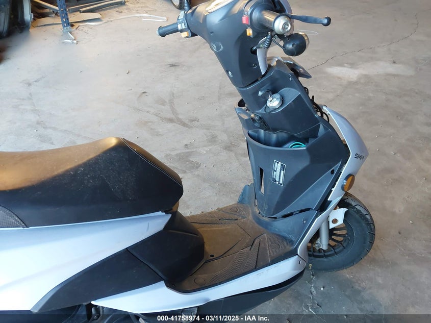 VIN LLPVGBAH2P1030002 2023 JIAJ SCOOTER