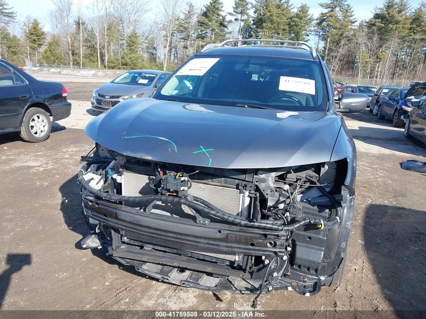 2018 NISSAN ROGUE VIN: JN8AT2MV6JW300240
