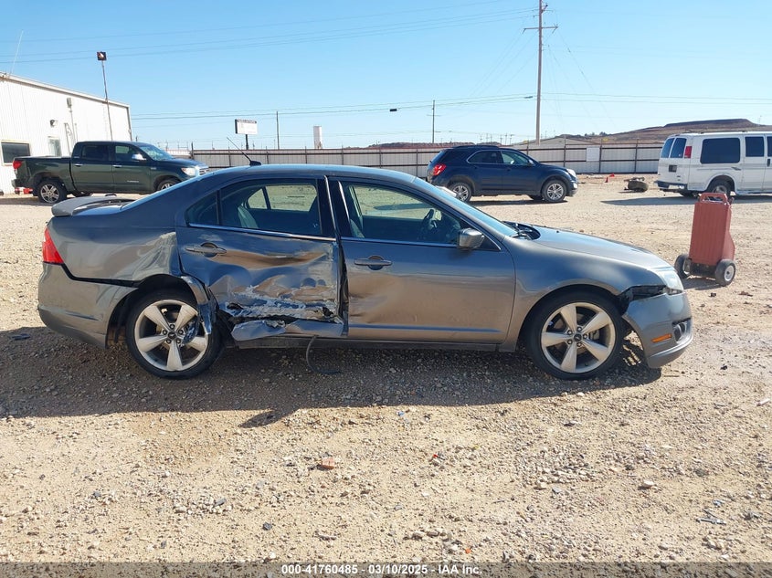 2011 FORD FUSION VIN: 3FAHP0HA9BR127785
