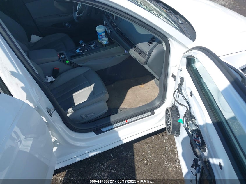 2018 AUDI A4 VIN: WAUKMAF46JA220328