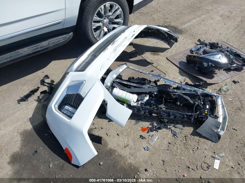 2024 GMC Yukon XL - 1GKS2JKL6RR371001