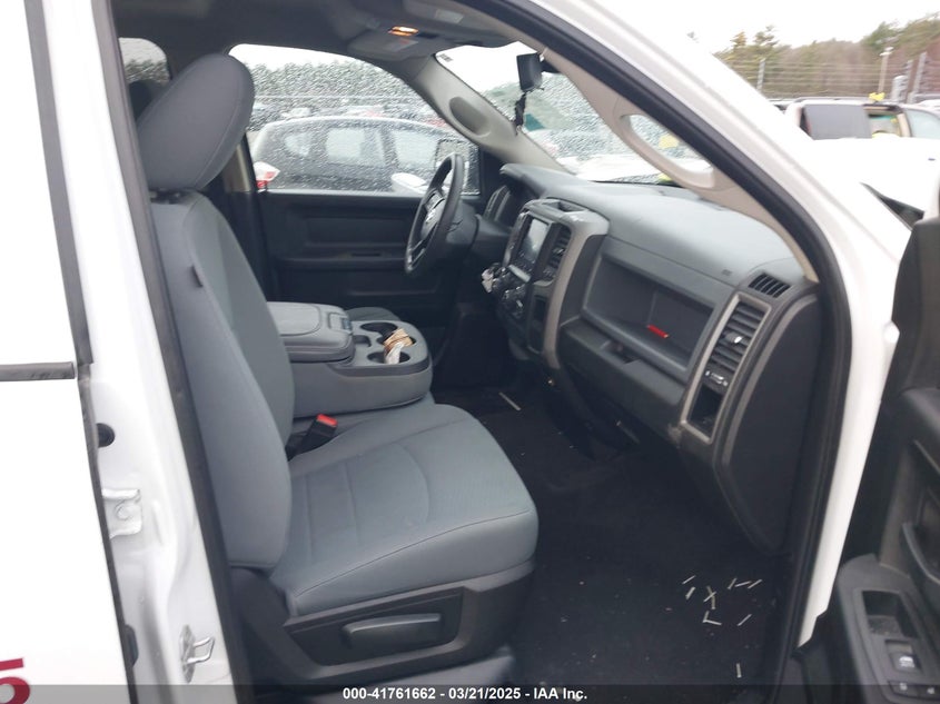 2019 RAM 1500 CLASSIC VIN: 1C6RR7FG9KS646937