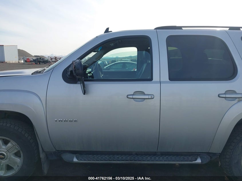 2010 CHEVROLET TAHOE VIN: 1GNUKBE08AR255662