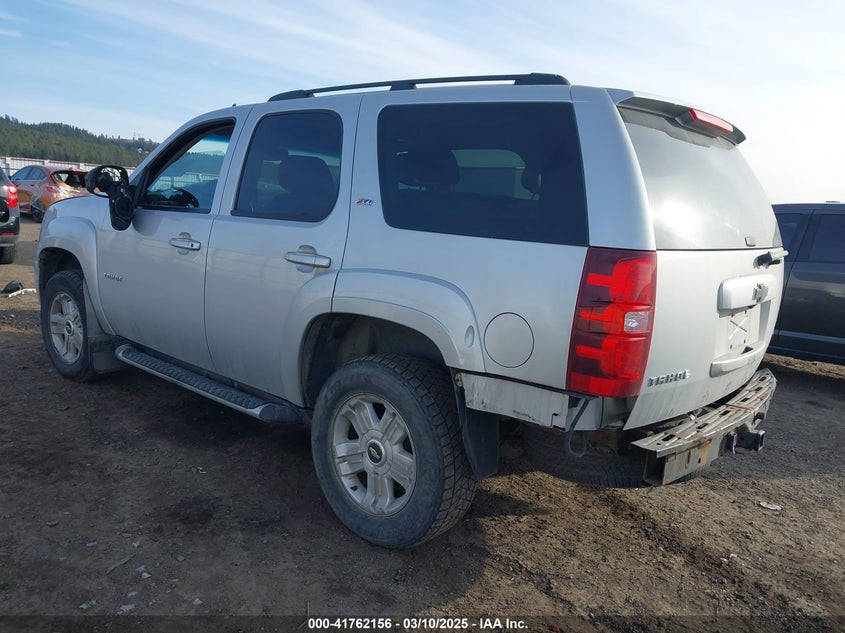 2010 CHEVROLET TAHOE VIN: 1GNUKBE08AR255662