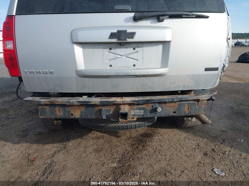 2010 CHEVROLET TAHOE VIN: 1GNUKBE08AR255662