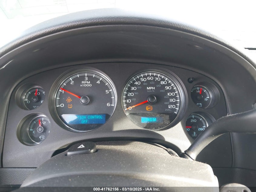 2010 CHEVROLET TAHOE VIN: 1GNUKBE08AR255662