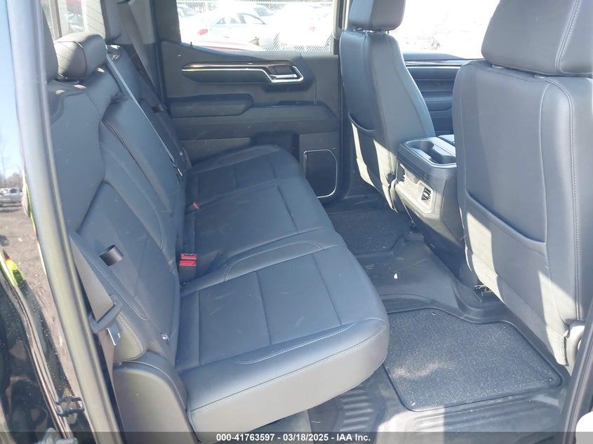 2023 CHEVROLET SILVERADO 1500 VIN: 1GCUDEEL4PZ303326