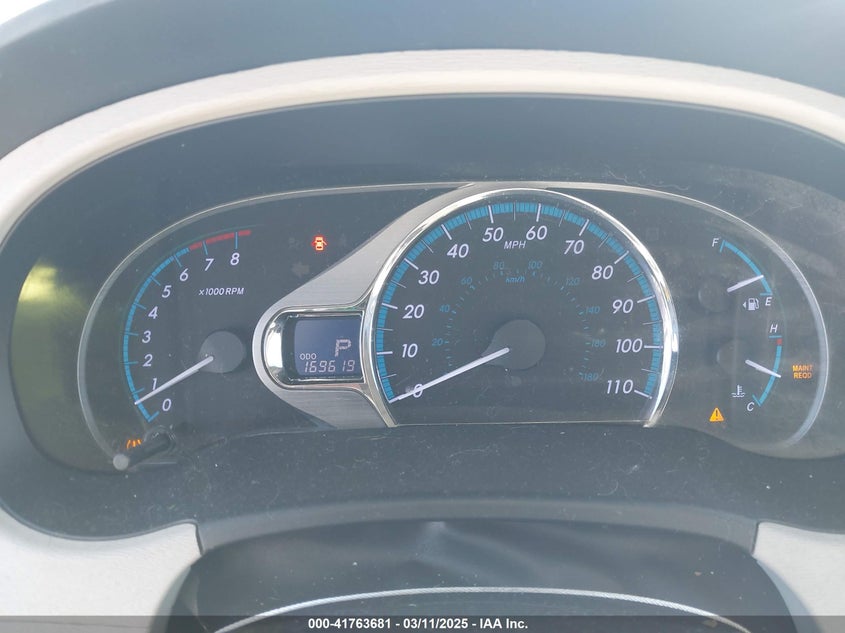 2011 TOYOTA SIENNA VIN: 5TDYK3DC4BS014986