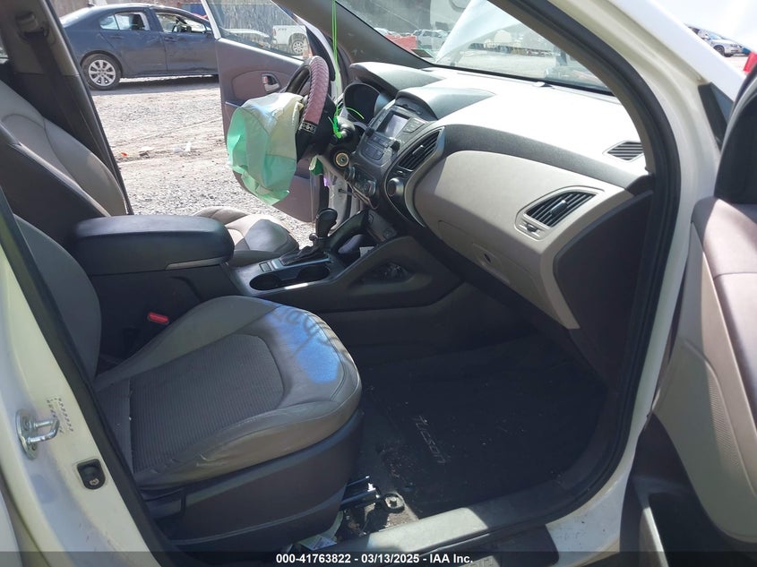 2015 HYUNDAI TUCSON SE - KM8JU3AG1FU112289