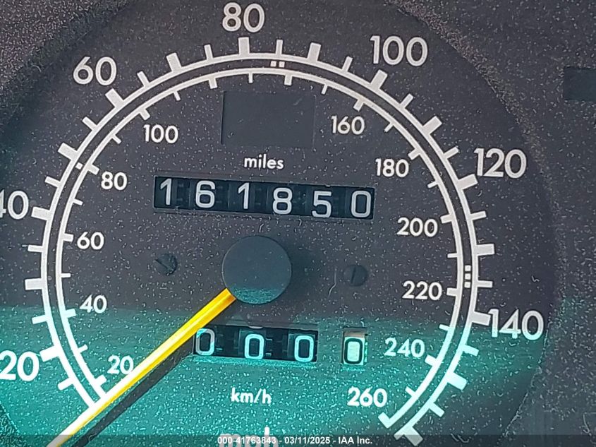 1992 Mercedes-Benz 400 E VIN: WDBEA34E1NB738281 Lot: 41763843