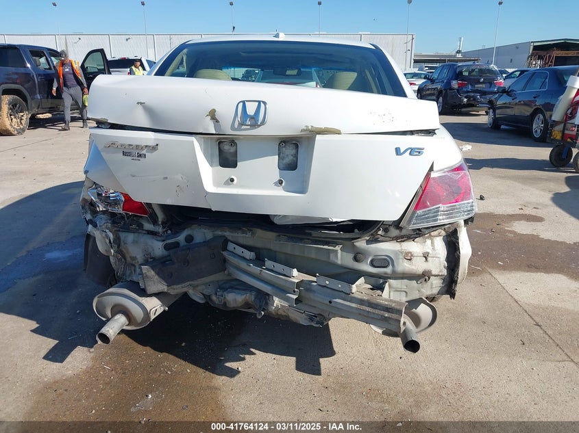 2009 HONDA ACCORD VIN: 1HGCP36819A011542