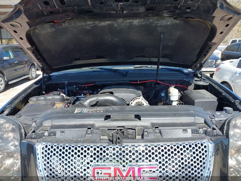 2007 GMC Yukon Xl 1500 Denali VIN: 1GKFK668X7J284508 Lot: 41764795