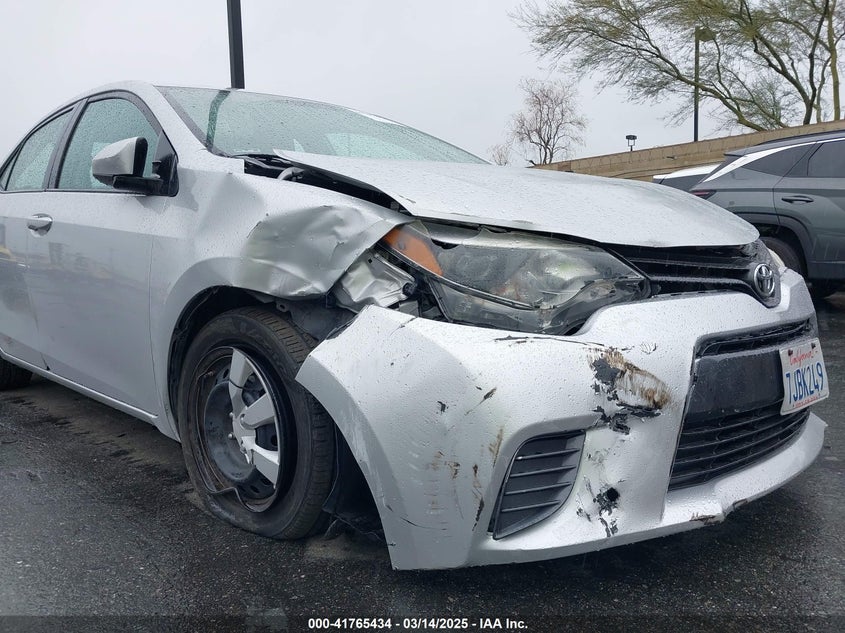 2015 TOYOTA COROLLA VIN: 5YFBURHE1FP220344