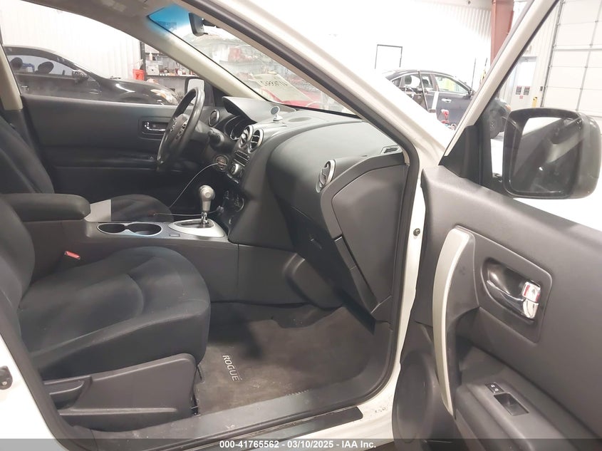 2013 NISSAN ROGUE VIN: JN8AS5MV5DW109689