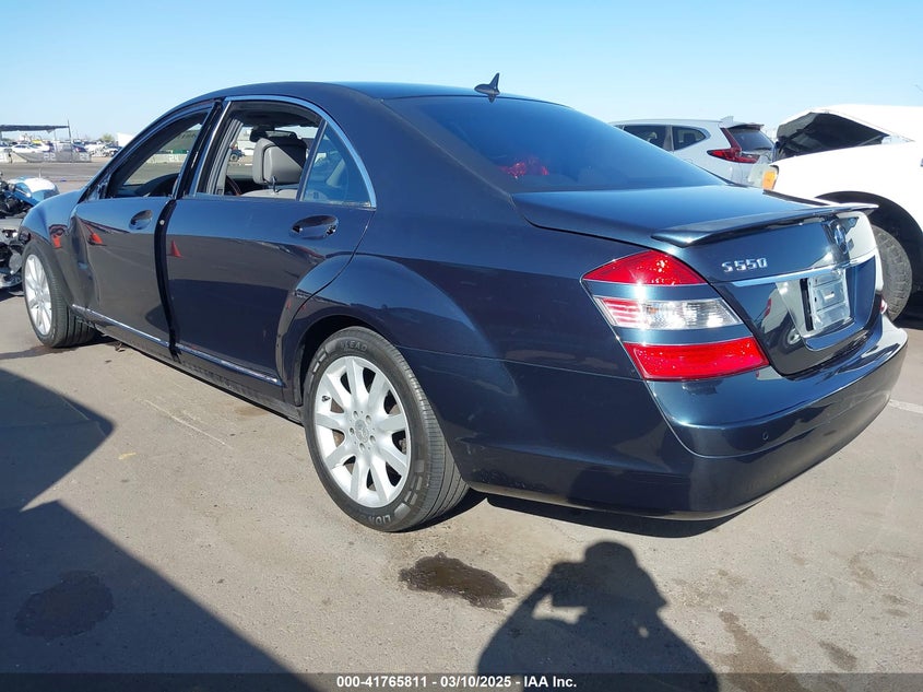 2007 MERCEDES-BENZ S 550 VIN: WDDNG71X57A102684
