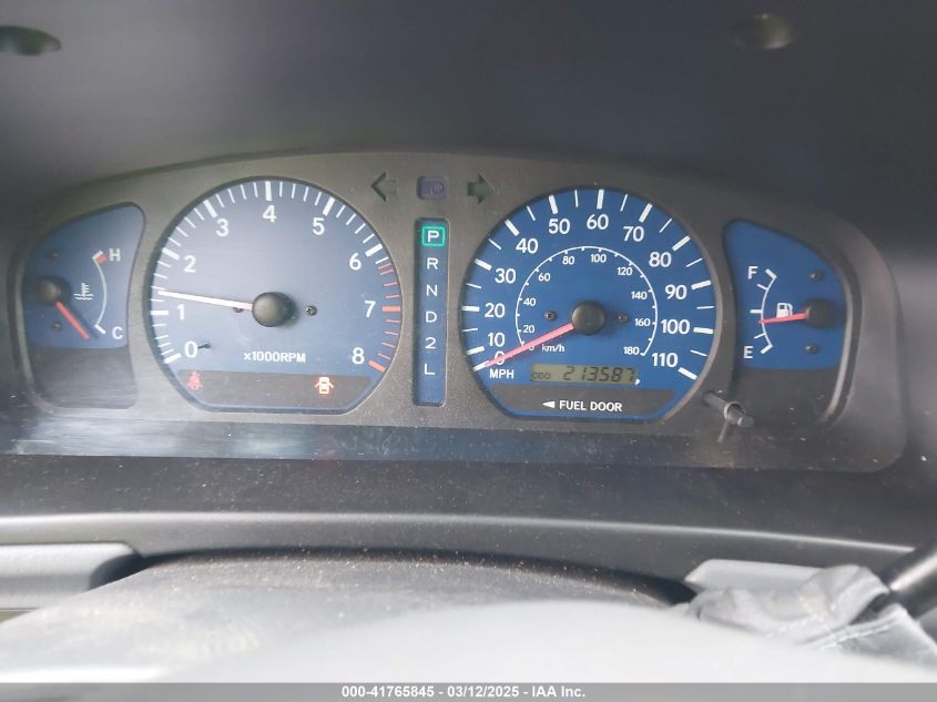 2002 Toyota Sienna Le VIN: 4T3ZF13C92U424583 Lot: 41765845