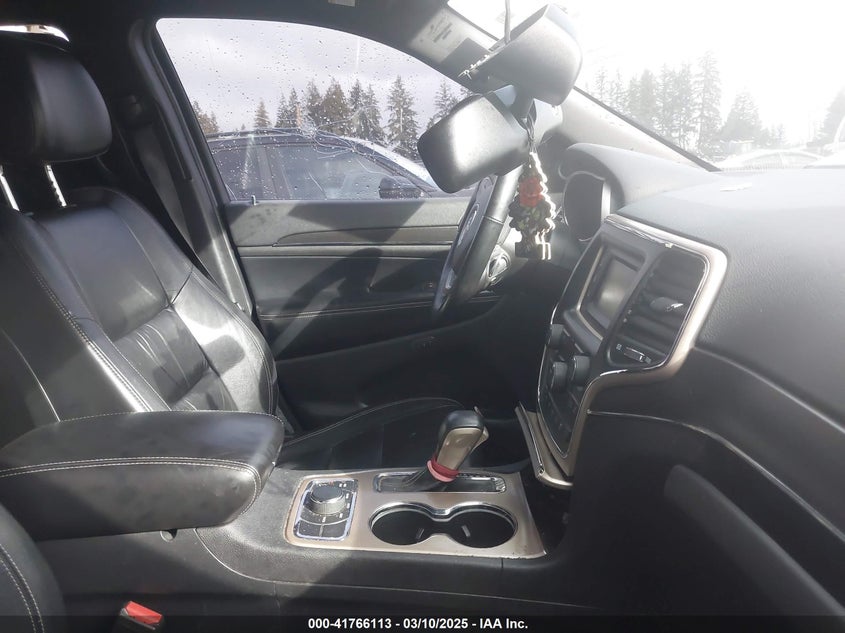 2016 JEEP GRAND CHEROKEE VIN: 1C4RJFBG3GC478276