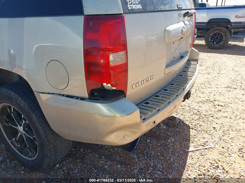 2007 CHEVROLET TAHOE VIN: 1GNFK13047R144301