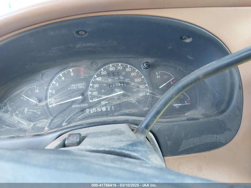 1995 Ford Explorer VIN: 1FMDU34X5SZB63817 Lot: 41766416