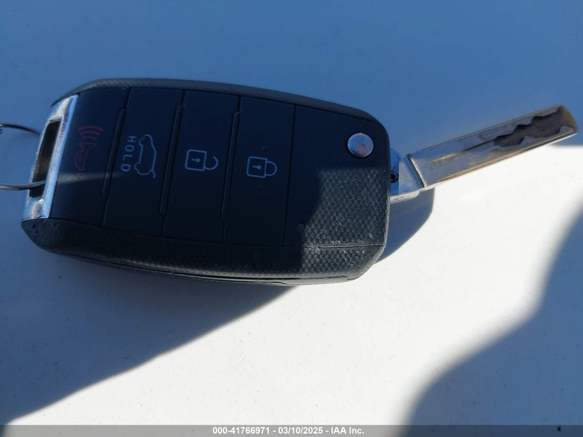 2014 KIA SOUL VIN: KNDJP3A53E7031558