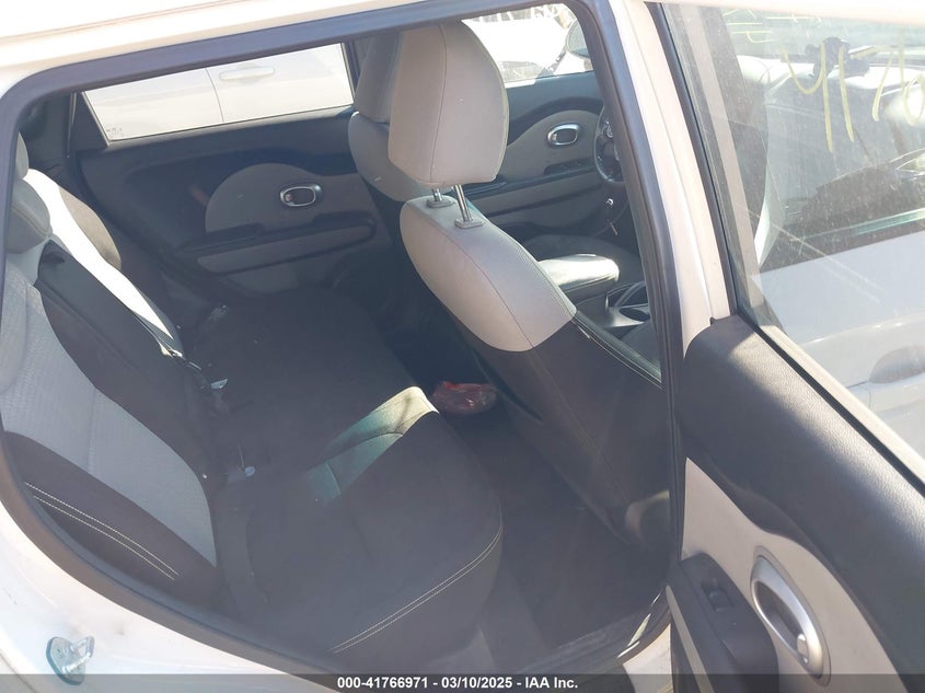 2014 KIA SOUL VIN: KNDJP3A53E7031558