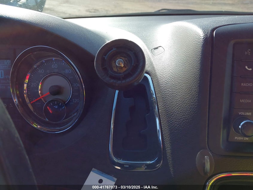 2012 CHRYSLER TOWN & COUNTRY VIN: 2C4RC1BG6CR349043