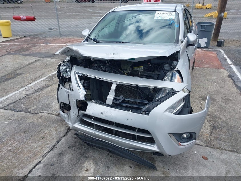 2019 NISSAN VERSA VIN: 3N1CN7AP9KL824218