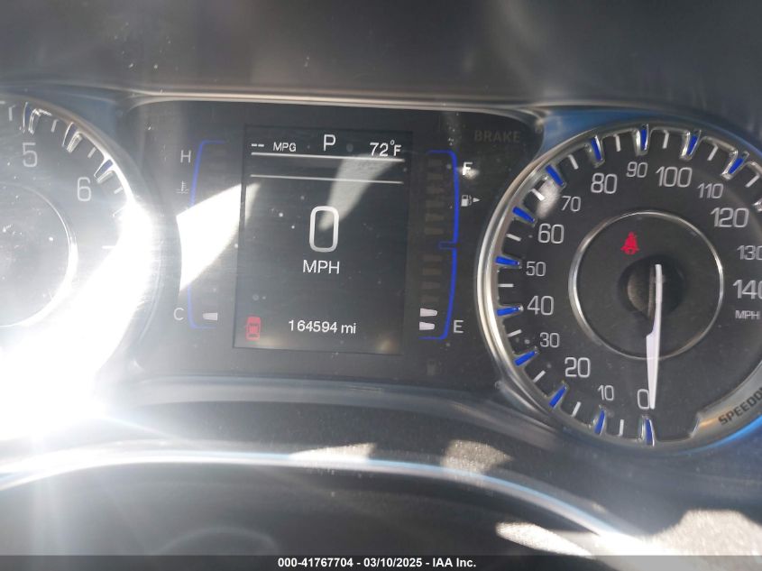 2015 Chrysler 200 Limited VIN: 1C3CCCAB9FN675318 Lot: 41767704