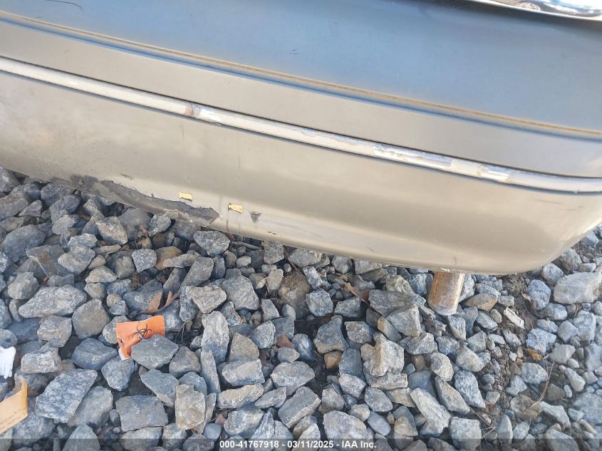 2000 Ford Crown Victoria Lx VIN: 2FAFP74W8YX142015 Lot: 41767918