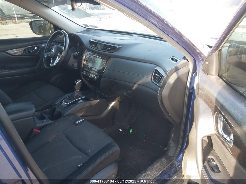 2019 NISSAN ROGUE VIN: JN8AT2MV9KW379176