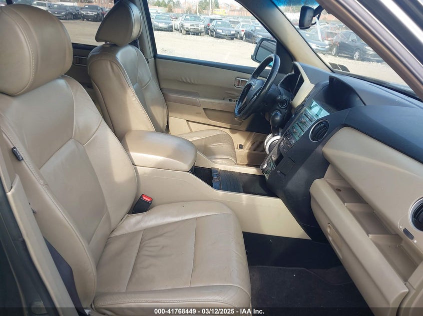 2009 HONDA PILOT VIN: 5FNYF48999B007409