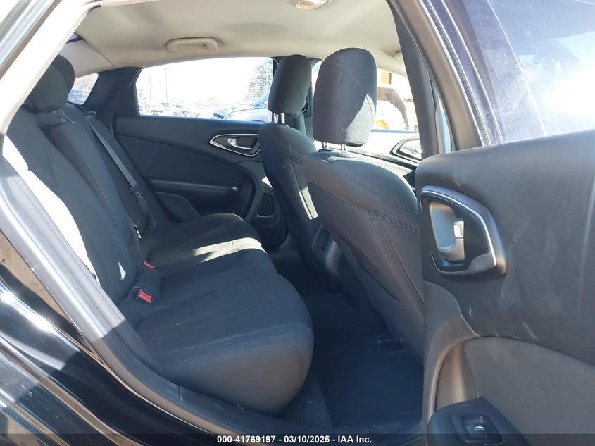 2016 CHRYSLER 200 LIMITED - 1C3CCCAB7GN171335