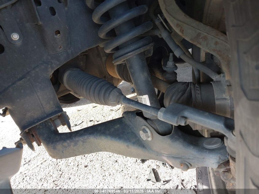 2011 Ford F-150 Lariat VIN: 1FTFW1EF5BFB92835 Lot: 41947693