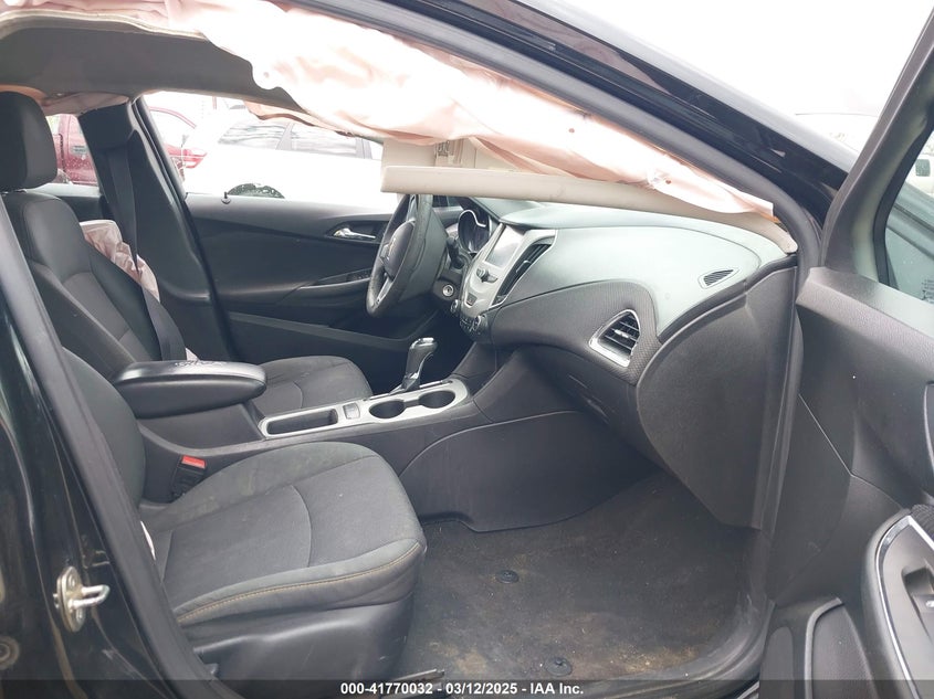 2017 CHEVROLET CRUZE VIN: 1G1BC5SM8H7144405