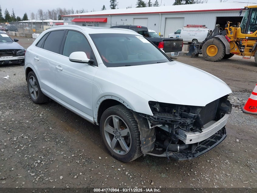 AUDI Q3 2.0T PREMIUM PLUS